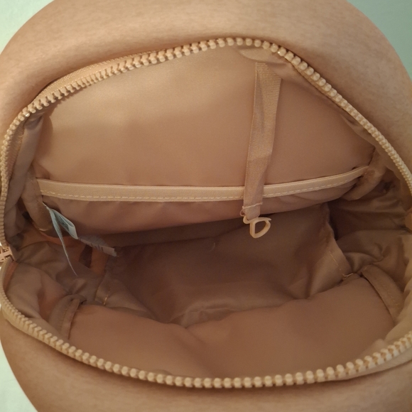 Reebok Girl's Pink Mini Backpack - Picture 4 of 7